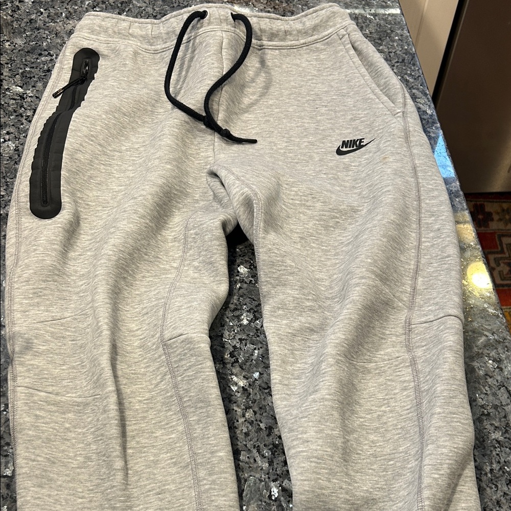 Nike Men's Light Gray Joggers with Black Details
